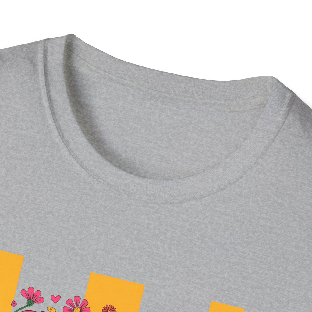 Little Minds Grow T-shirt
