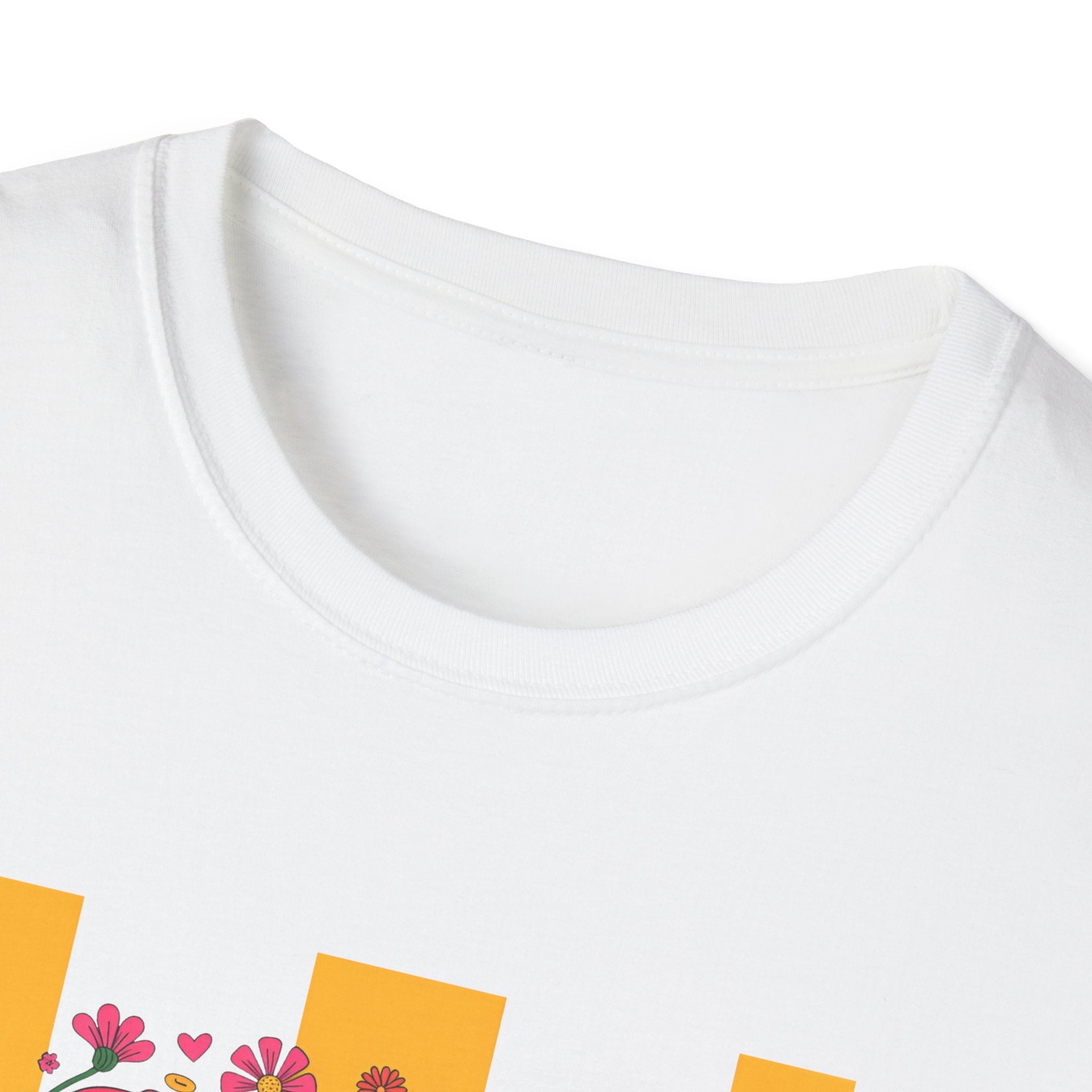 Little Minds Grow T-shirt