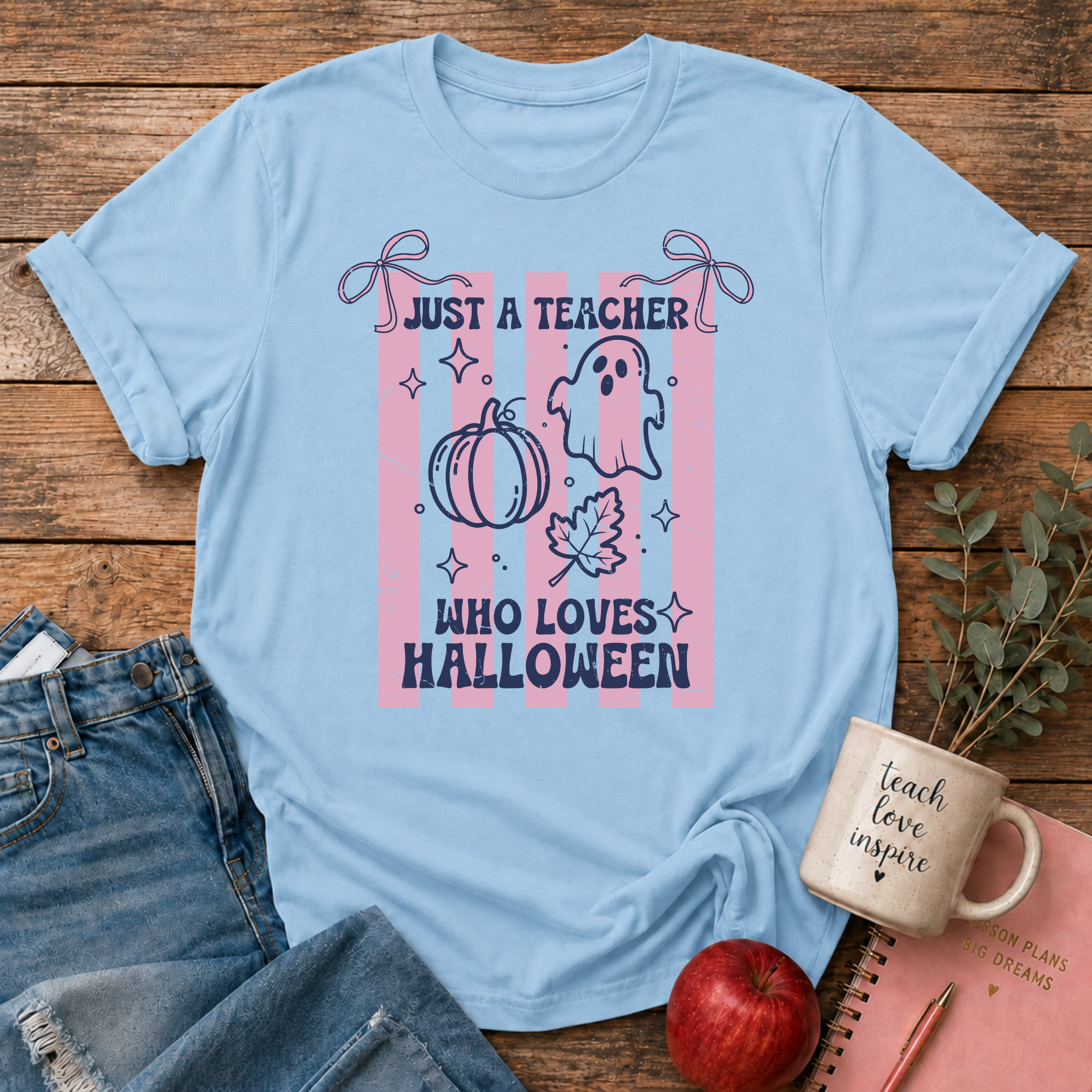 Loves Halloween T-shirt
