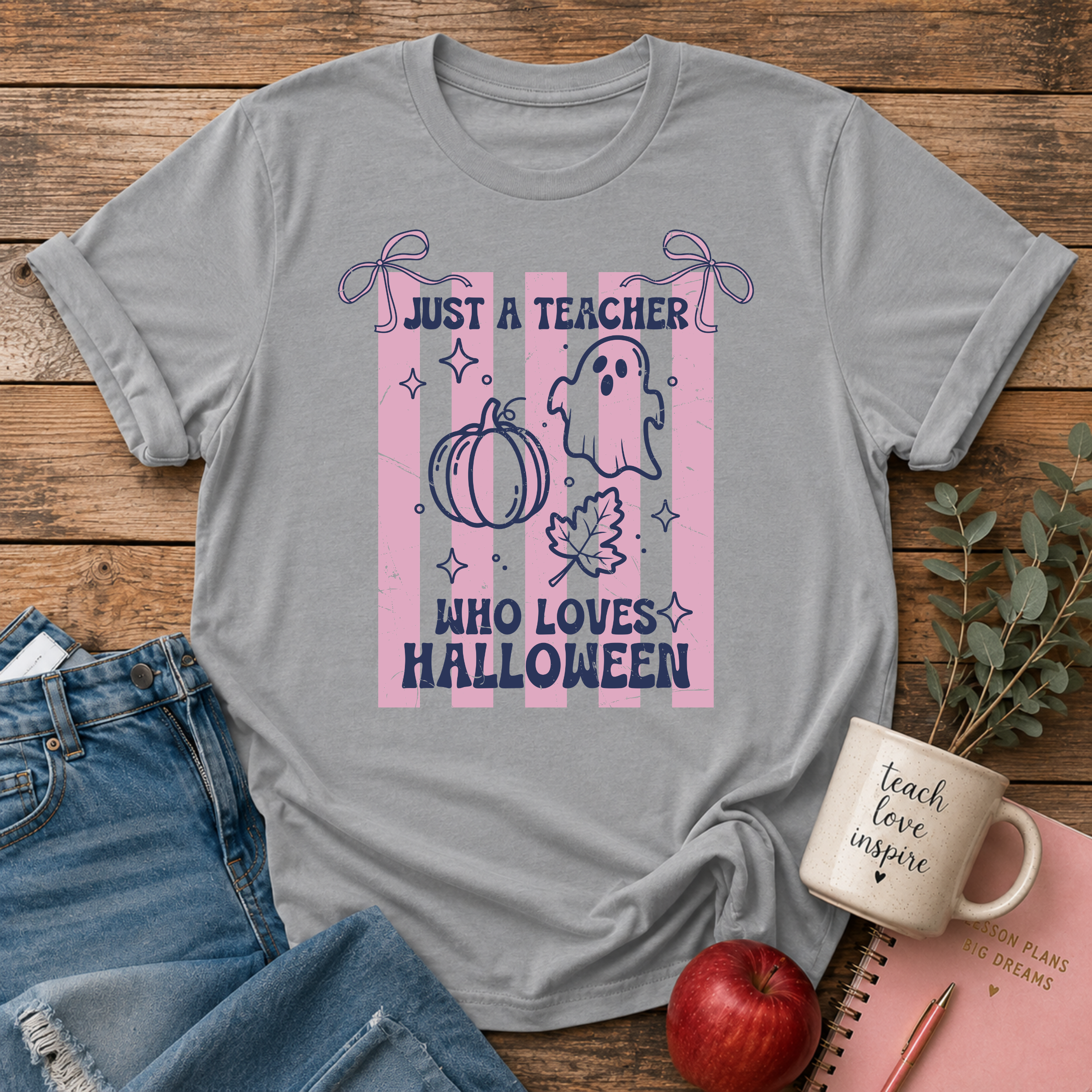 Loves Halloween T-shirt